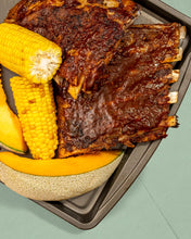 Load image into Gallery viewer, Quarter Hog Box